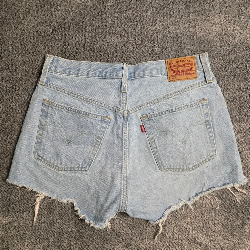 Levi's 501 Distressed Button Fly Shorts Size W30